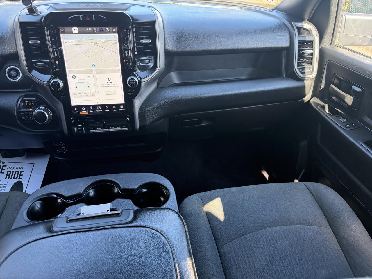 RAM 2500 Tradesman 4x4 Crew Cab 8' Box 2022