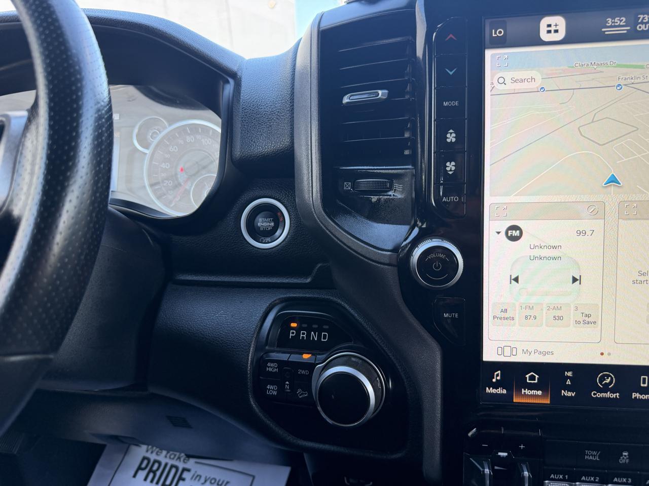 RAM 2500 Tradesman 4x4 Crew Cab 8' Box 2022