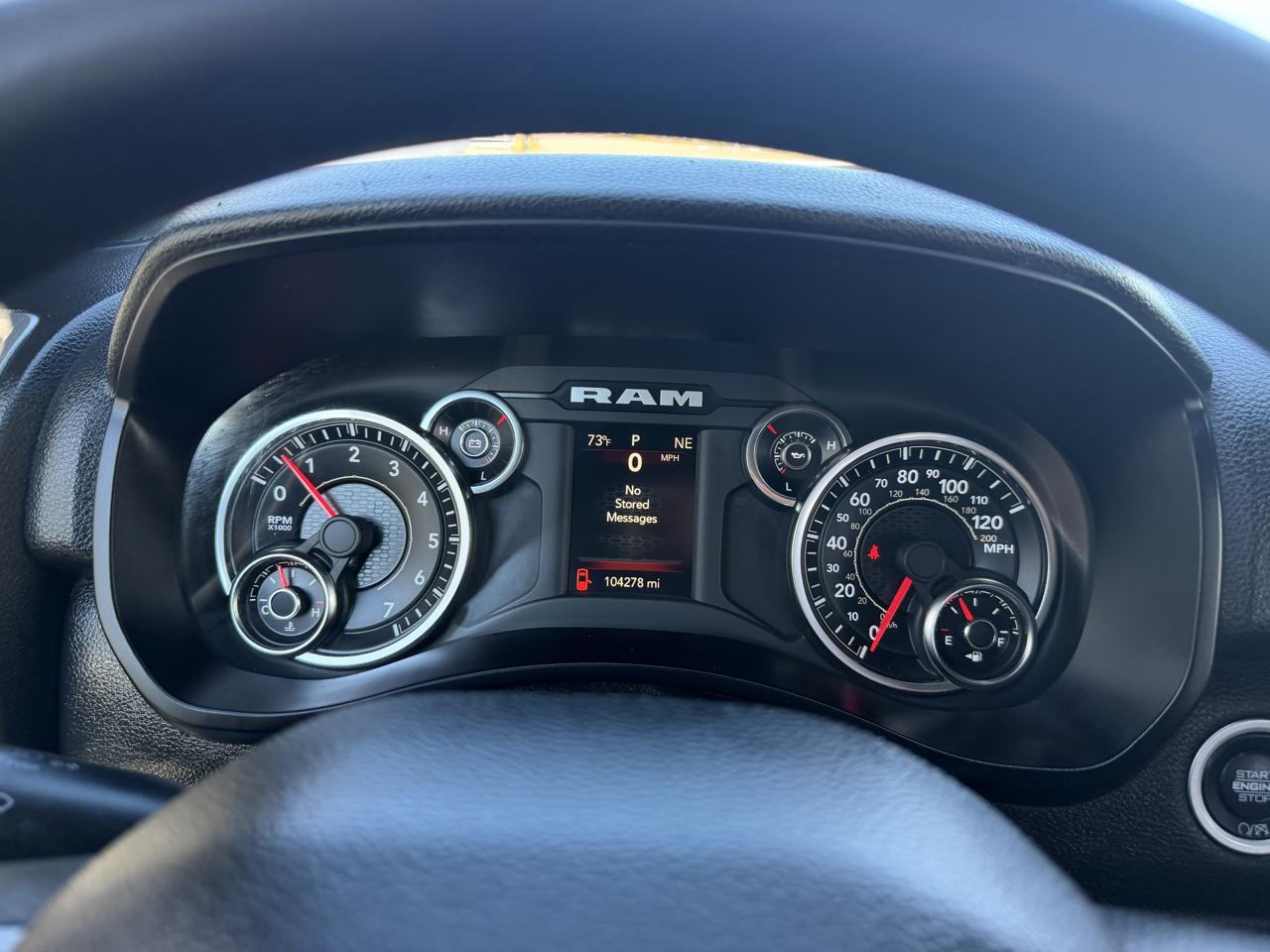 RAM 2500 Tradesman 4x4 Crew Cab 8' Box 2022