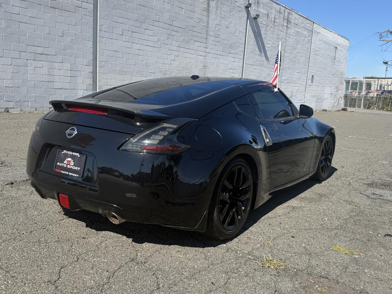 Nissan 370Z 2dr Cpe Auto Touring 2014