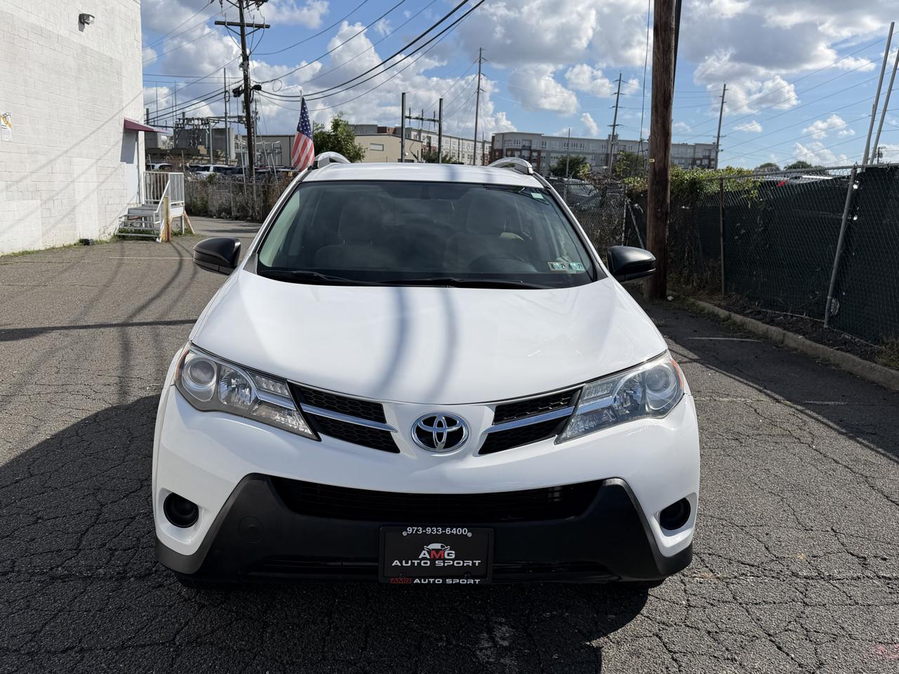 Toyota RAV4 AWD 4dr LE (Natl) 2013
