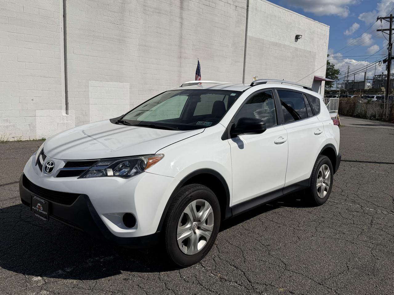Toyota RAV4 AWD 4dr LE (Natl) 2013