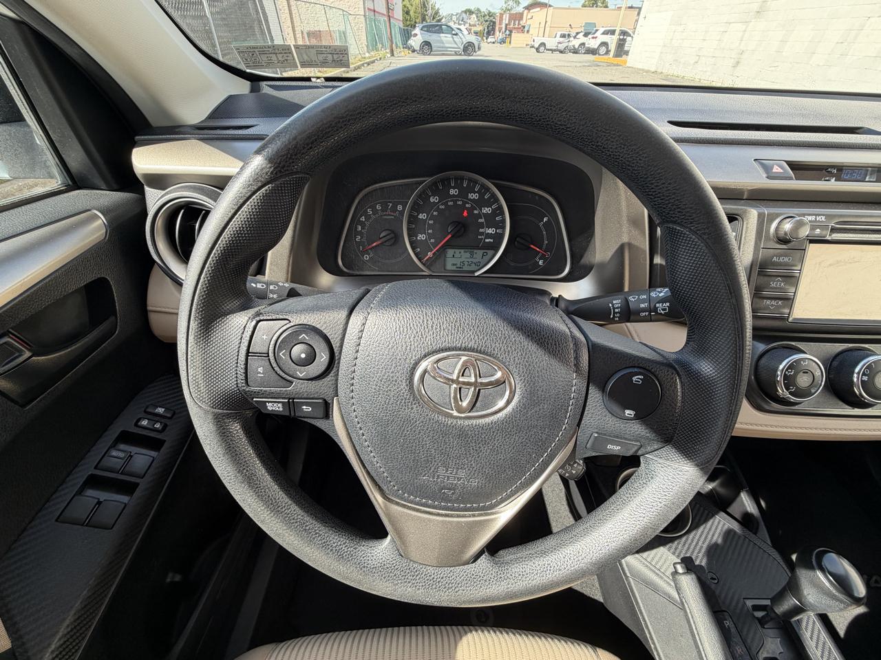 Toyota RAV4 AWD 4dr LE (Natl) 2013