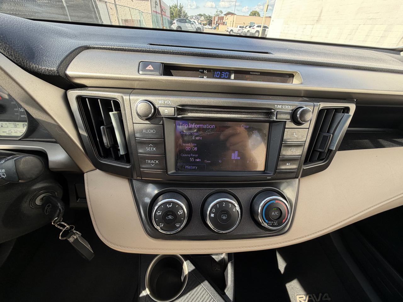 Toyota RAV4 AWD 4dr LE (Natl) 2013