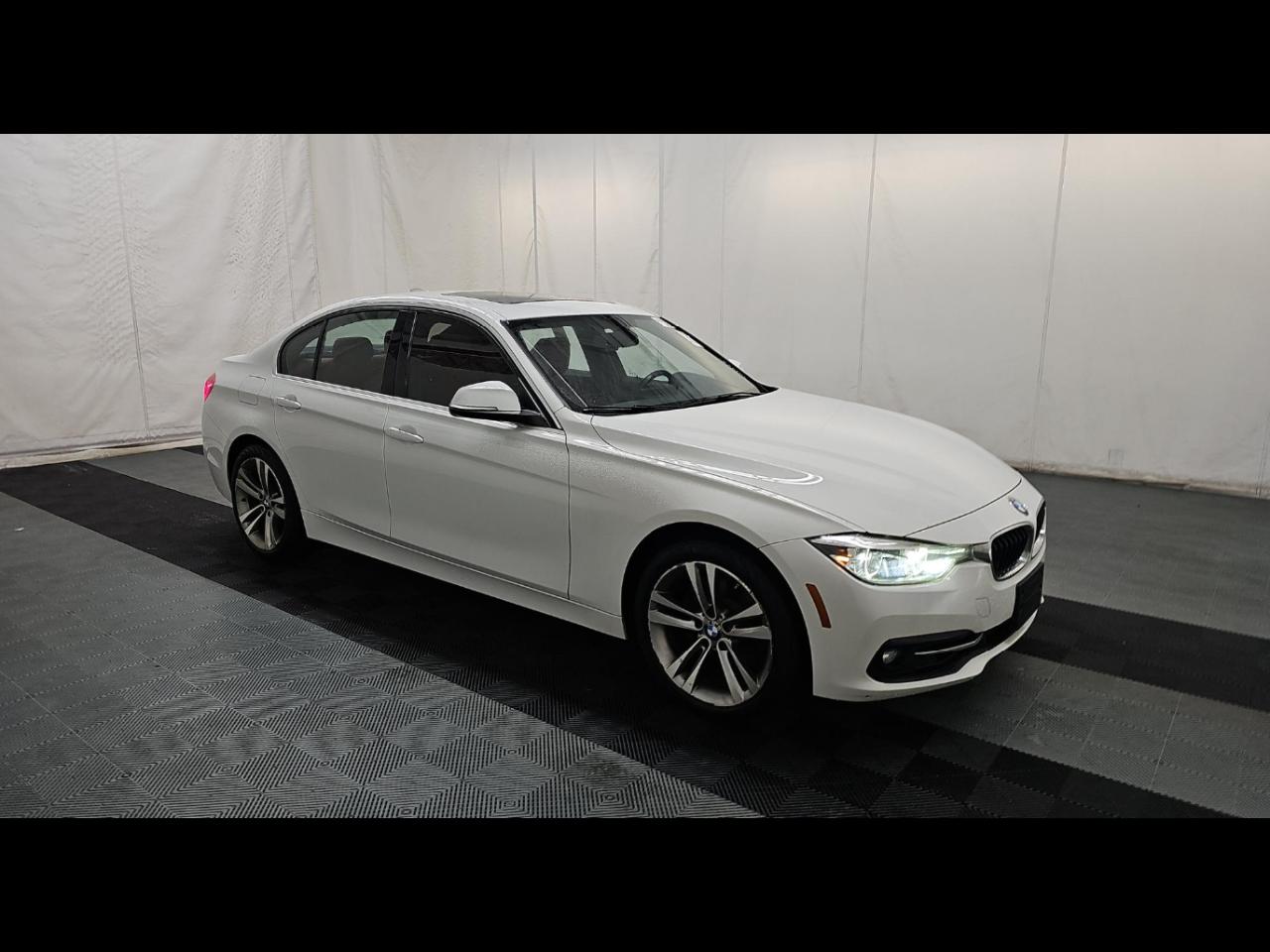 2018 BMW 3 Series 330i xDrive Sedan