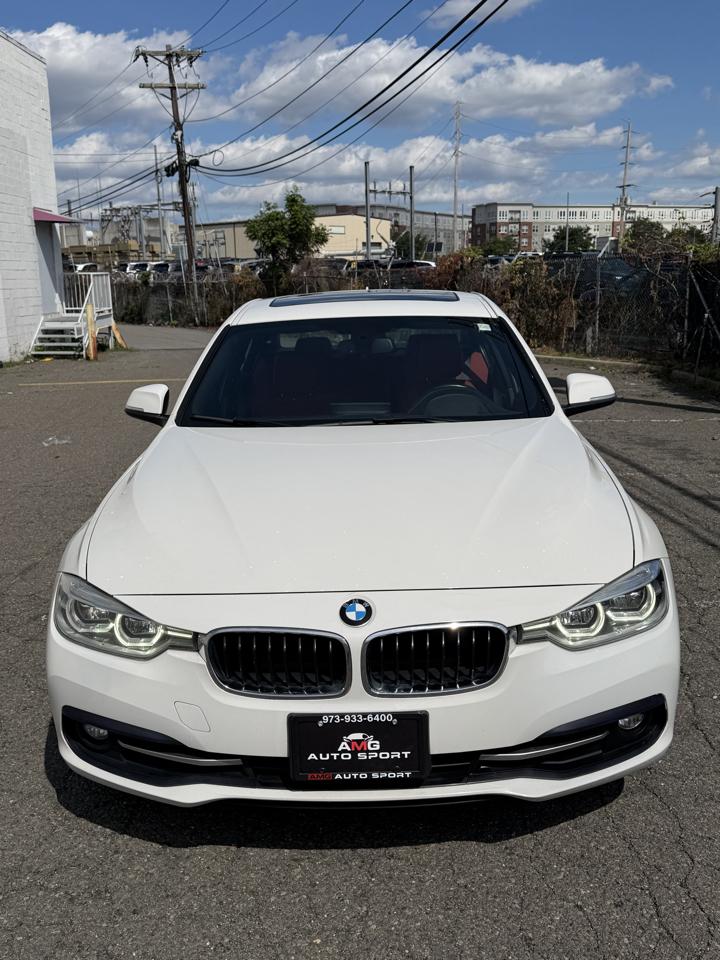 BMW 3 Series 330i xDrive Sedan 2018