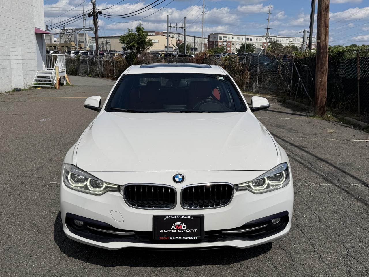 BMW 3 Series 330i xDrive Sedan 2018