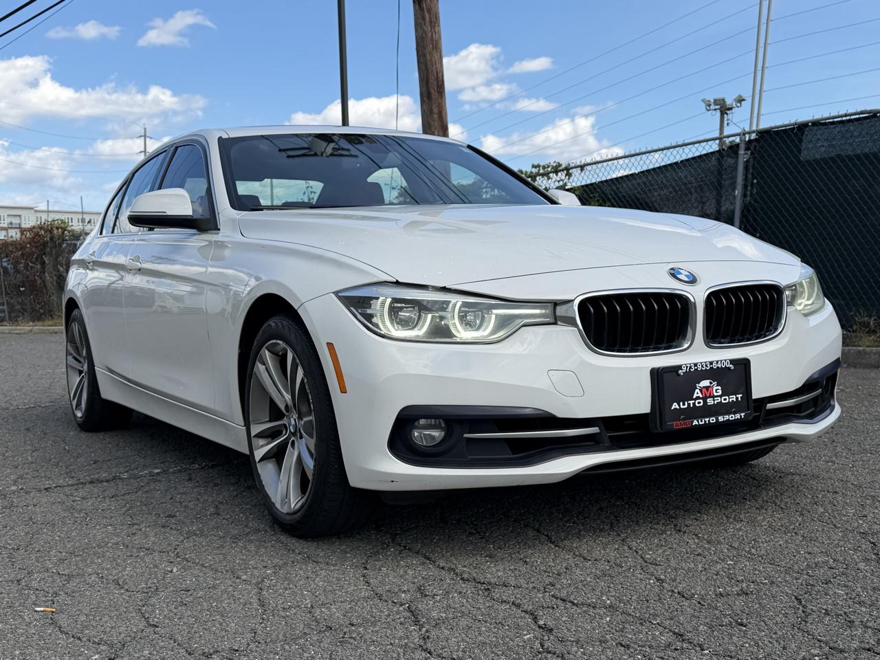 BMW 3 Series 330i xDrive Sedan 2018