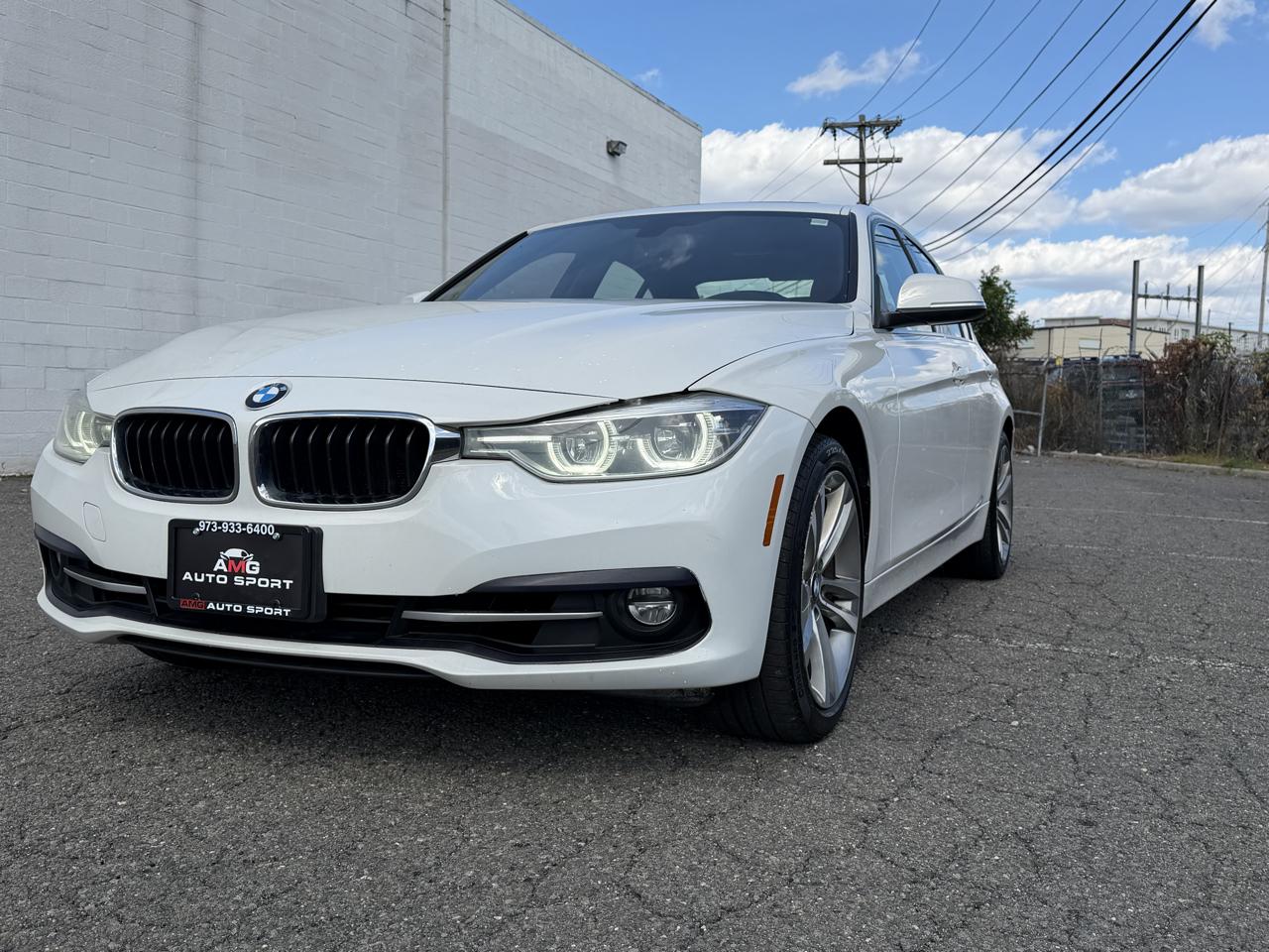 BMW 3 Series 330i xDrive Sedan 2018