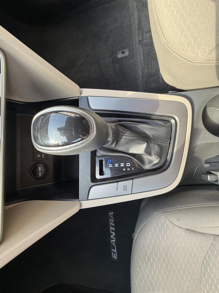 Hyundai Elantra SE IVT SULEV 2020