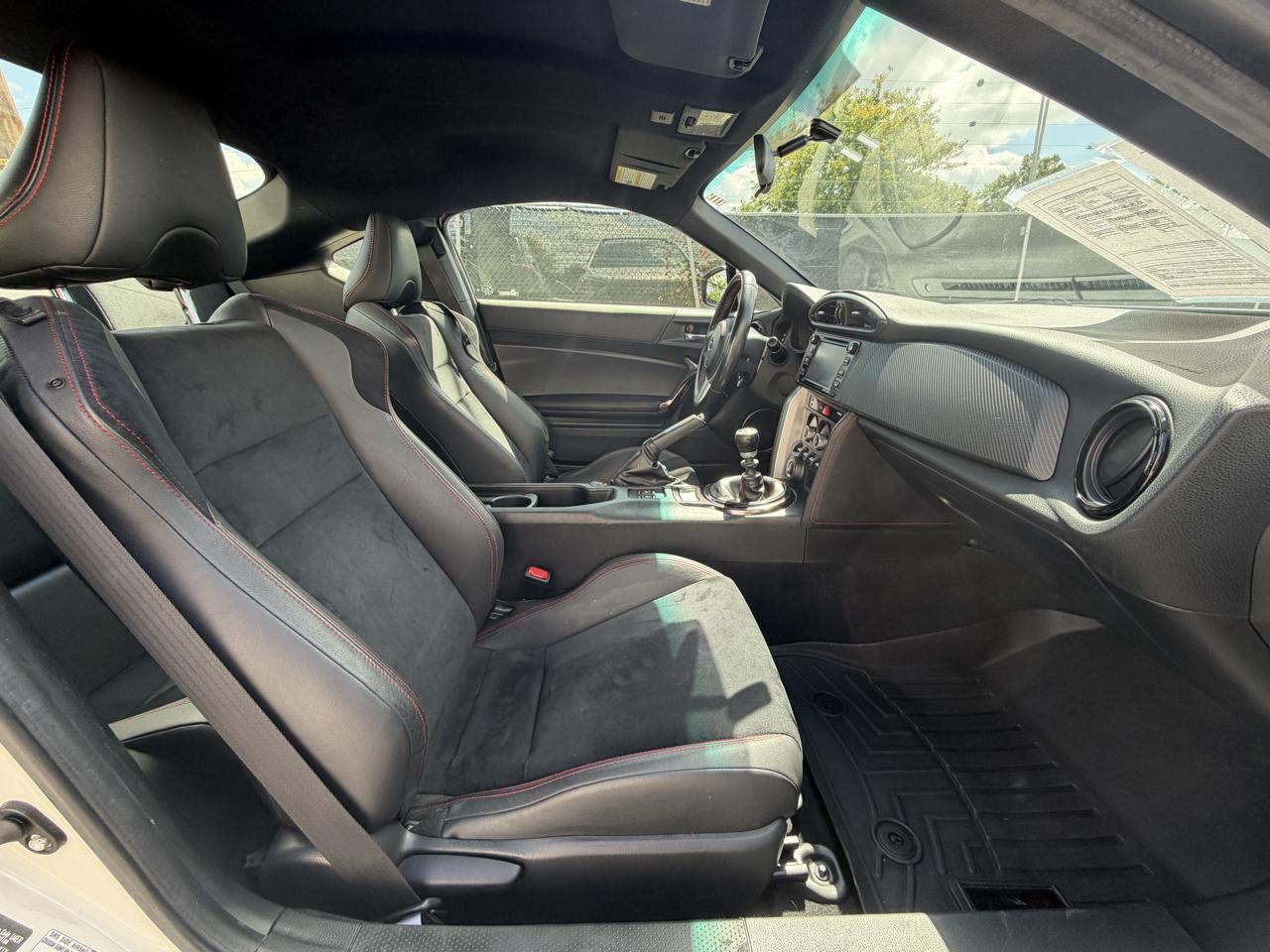 Subaru BRZ 2dr Cpe Man Limited 2016
