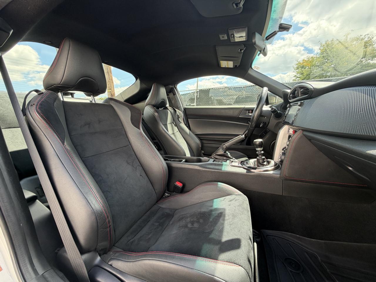 Subaru BRZ 2dr Cpe Man Limited 2016