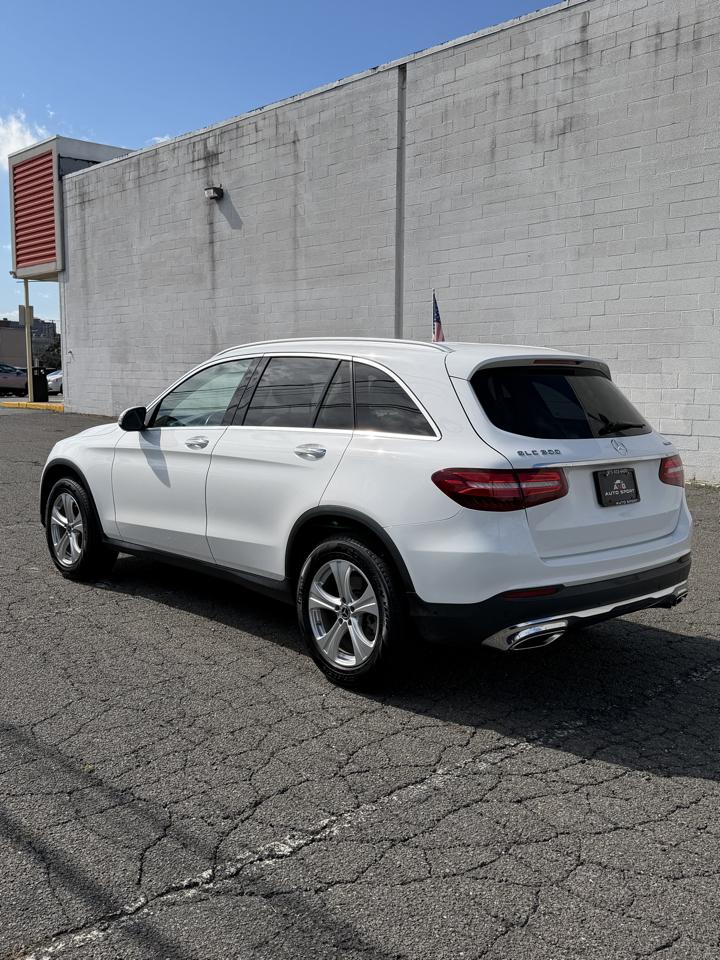 Mercedes-Benz GLC GLC 300 4MATIC SUV 2018