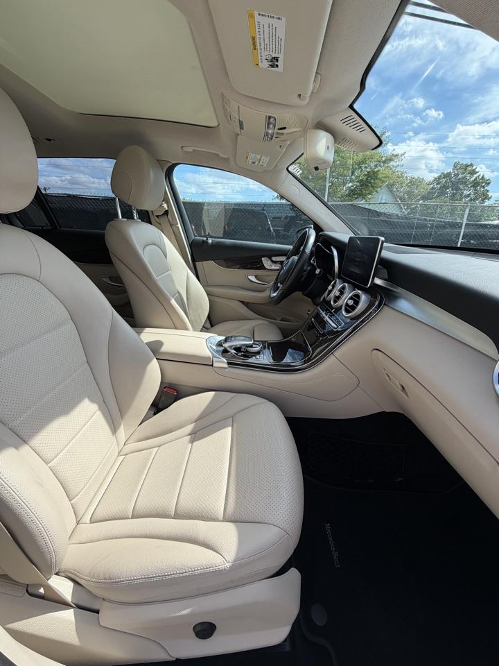 Mercedes-Benz GLC GLC 300 4MATIC SUV 2018