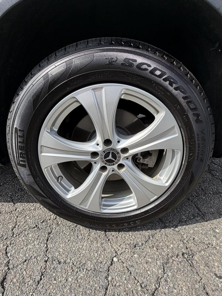 Mercedes-Benz GLC GLC 300 4MATIC SUV 2018