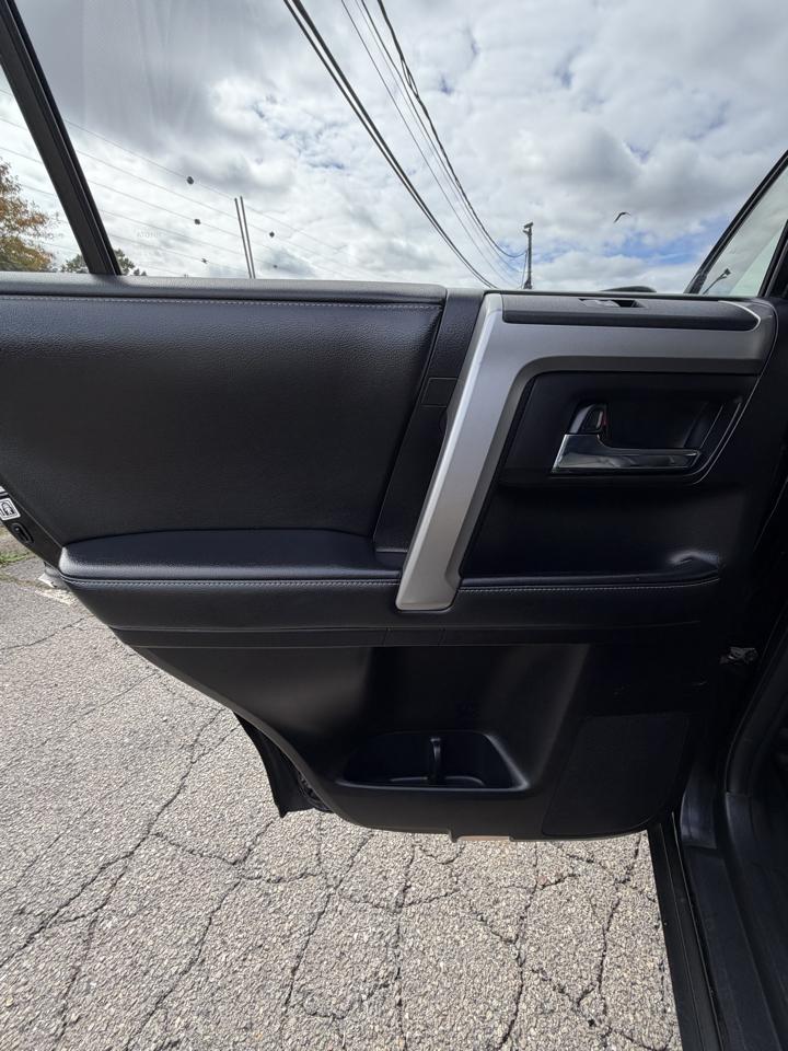 Toyota 4Runner 4WD 4dr V6 SR5 Premium (Natl) 2014