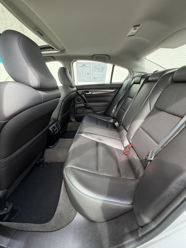 Acura TL 4dr Sdn Auto 2WD Tech 2013