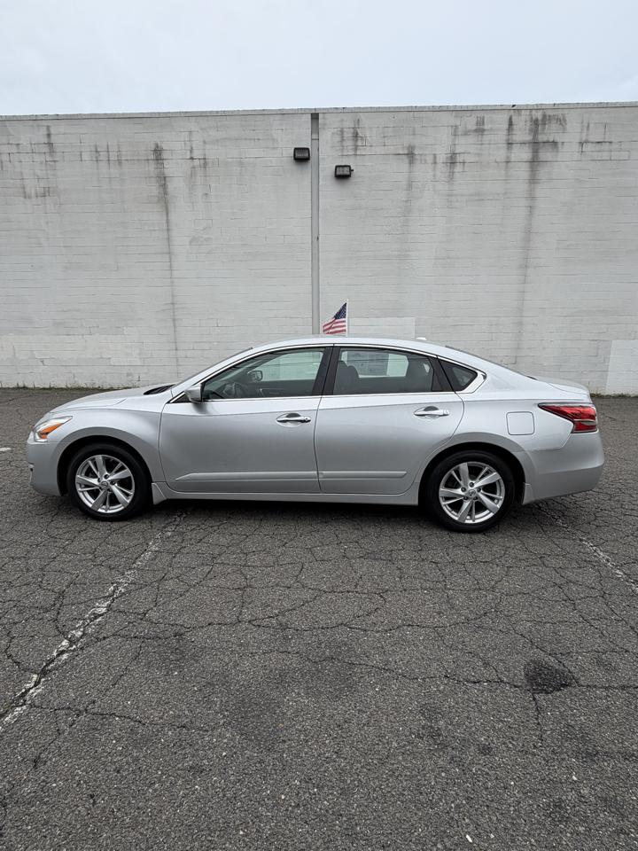 Nissan Altima 4dr Sdn I4 2.5 SV 2014