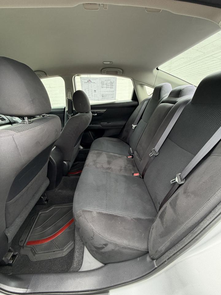 Nissan Altima 4dr Sdn I4 2.5 SV 2014