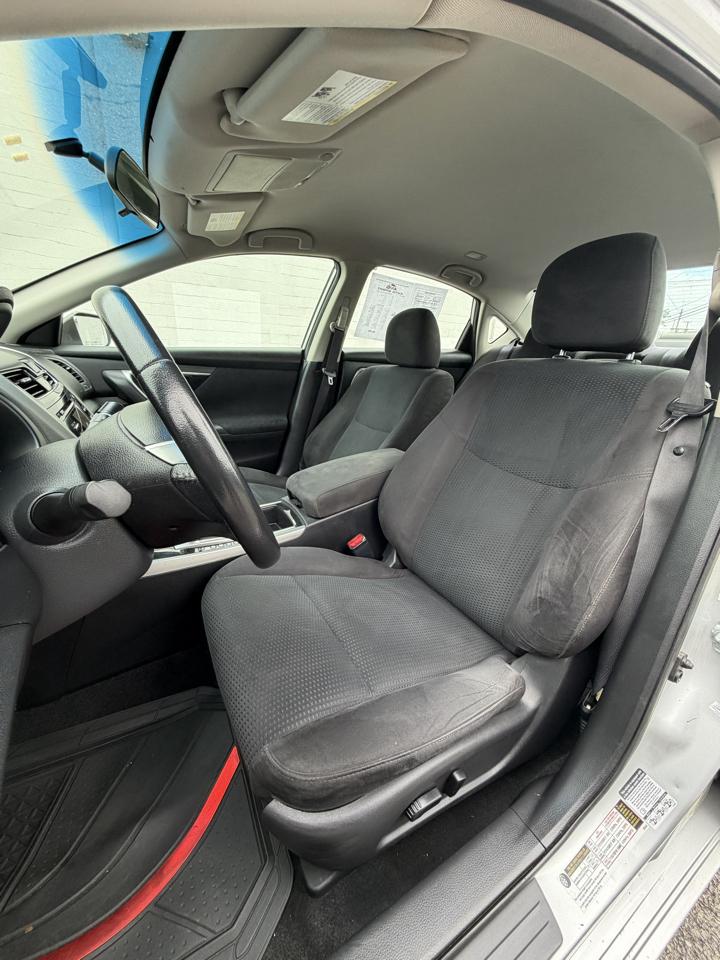 Nissan Altima 4dr Sdn I4 2.5 SV 2014