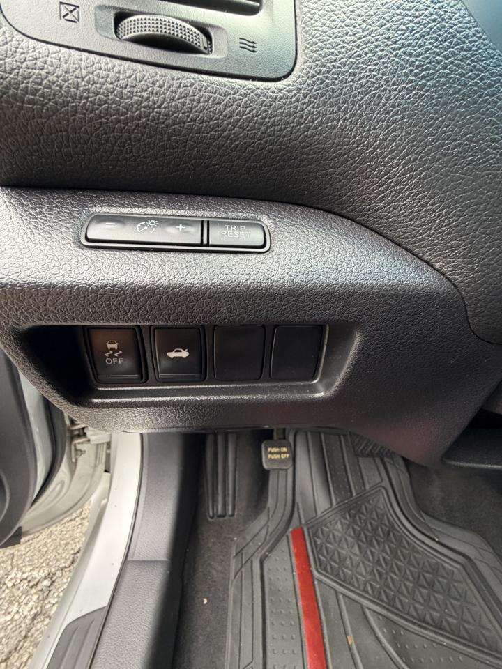 Nissan Altima 4dr Sdn I4 2.5 SV 2014