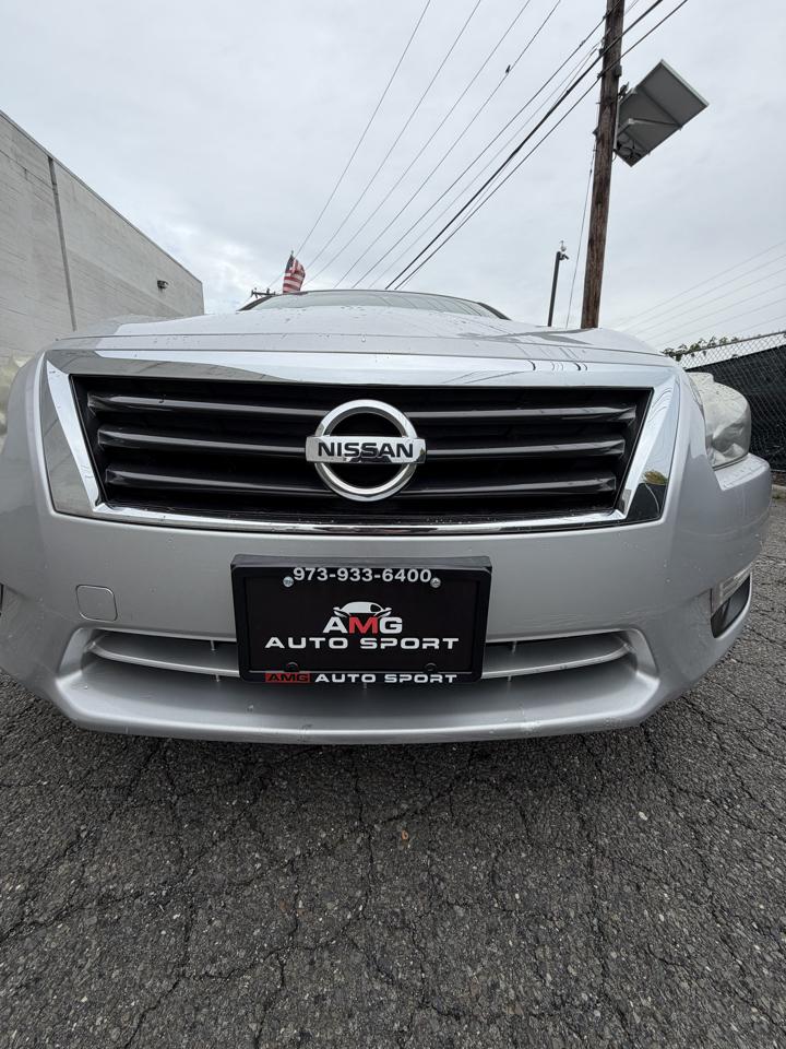 Nissan Altima 4dr Sdn I4 2.5 SV 2014