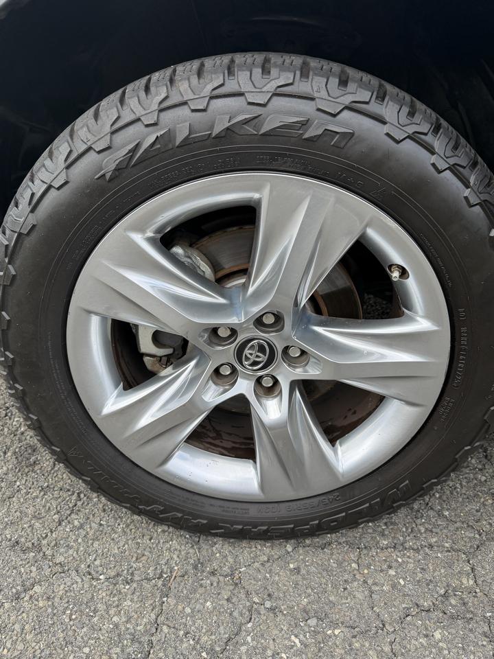 Toyota Highlander Limited V6 FWD (Natl) 2019