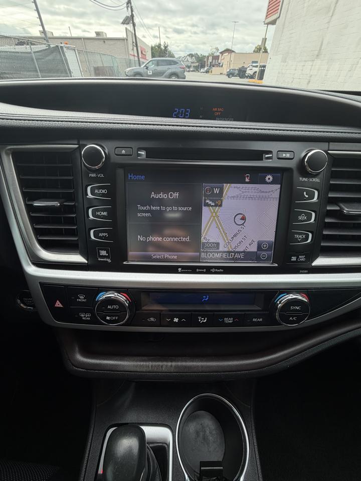 Toyota Highlander Limited V6 FWD (Natl) 2019