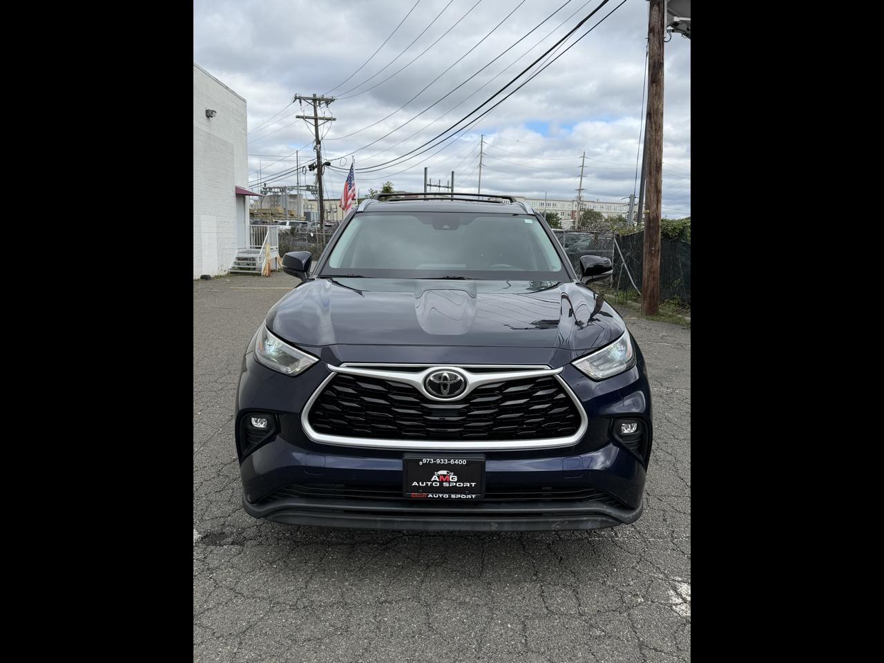 Toyota Highlander XLE AWD (Natl) 2021