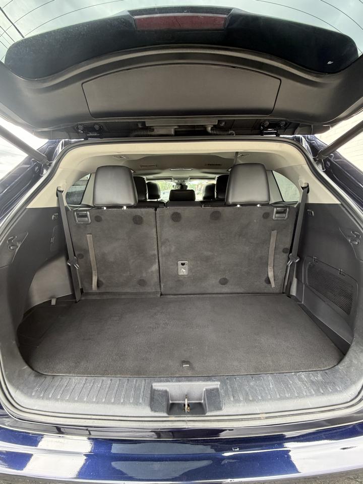 Toyota Highlander XLE AWD (Natl) 2021