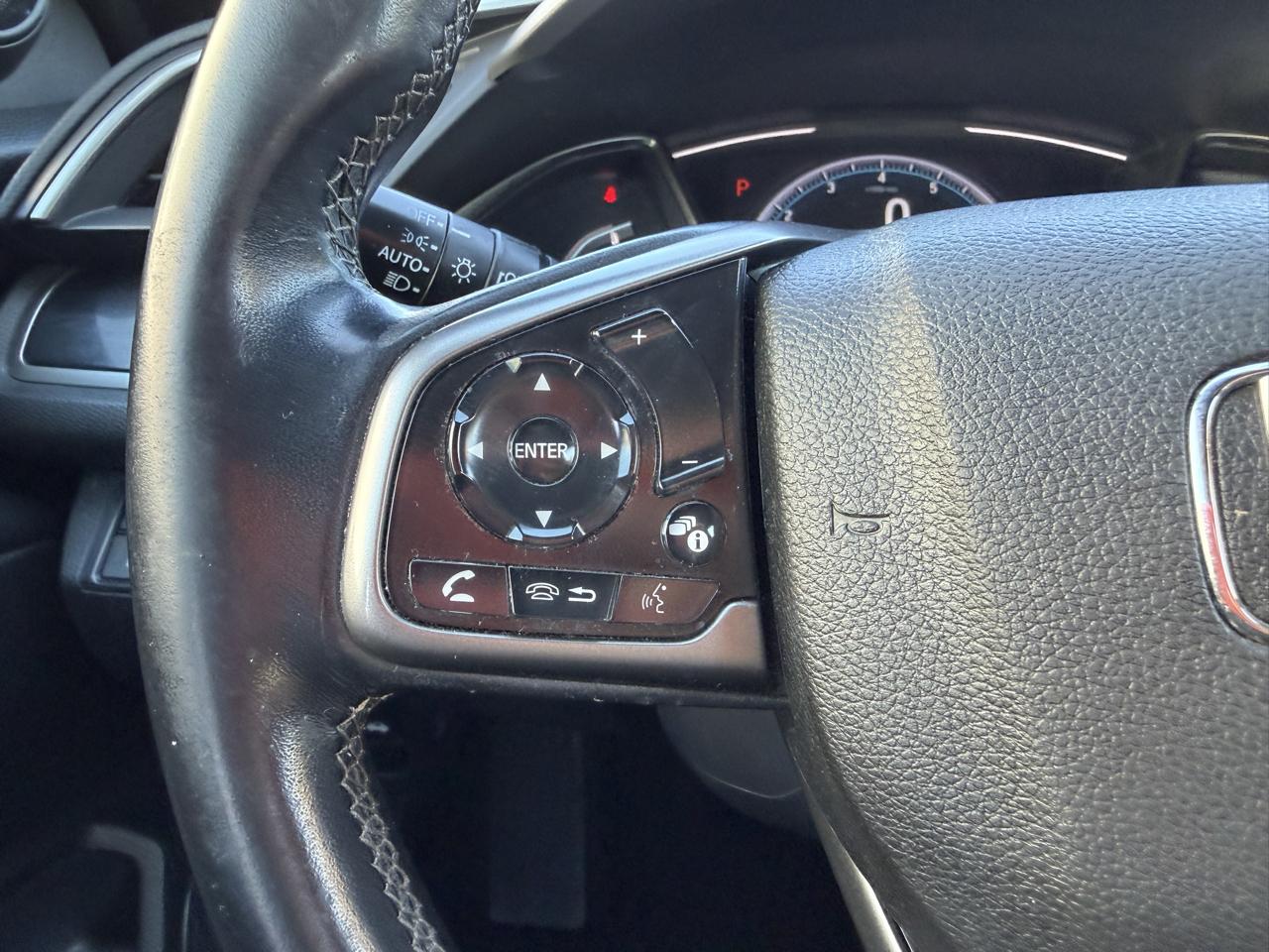Honda Civic Hatchback EX CVT 2021