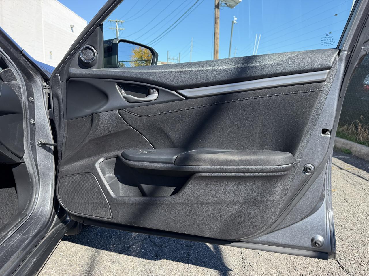 Honda Civic Hatchback EX CVT 2021