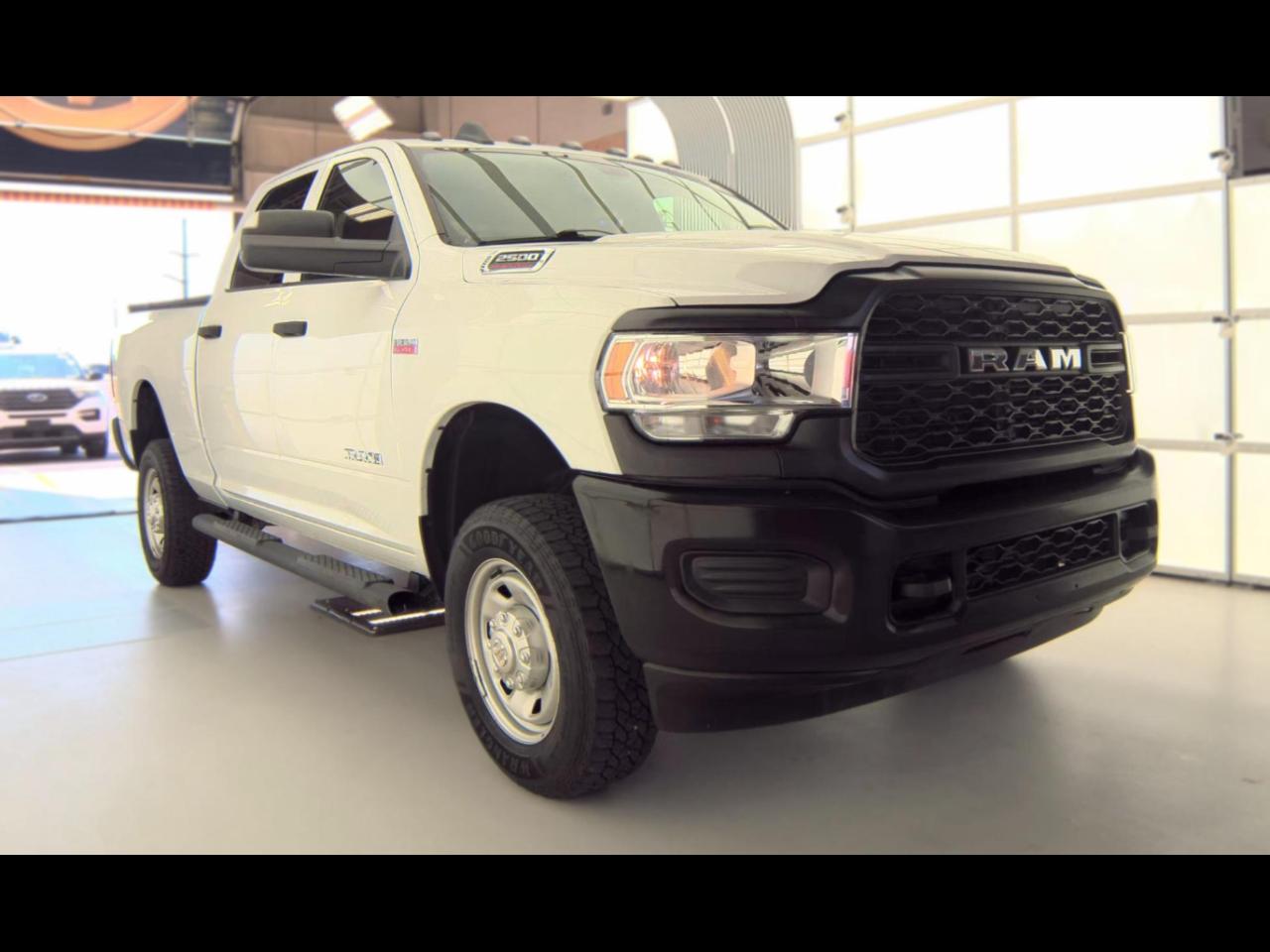 2022 RAM 2500 Tradesman 4x4 Crew Cab 6'4" Box