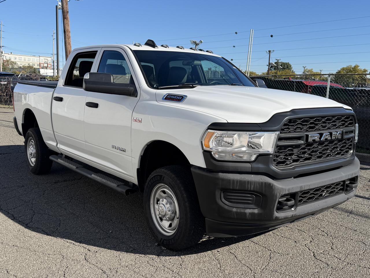 2022 RAM 2500 Tradesman 4x4 Crew Cab 6'4" Box