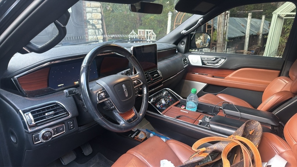 Lincoln Navigator L Reserve 4WD 2020 Lincoln Navigator L Reserve 4WD 2020