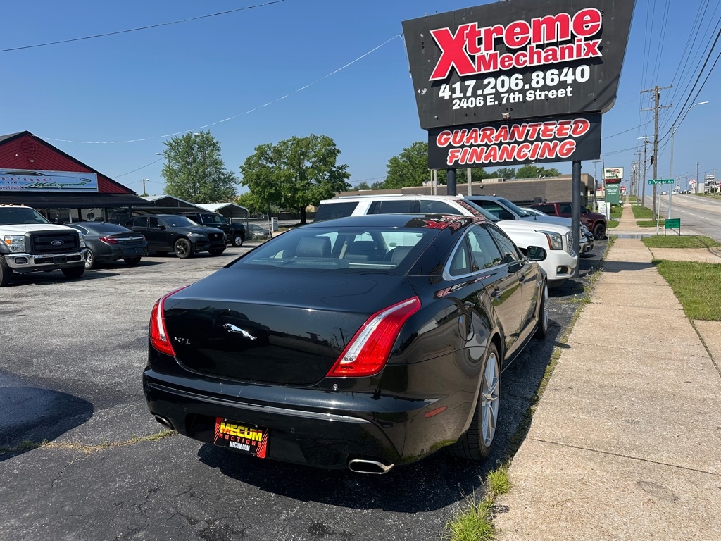 Jaguar XJ-Series XJ Supercharged 2011 Jaguar XJ-Series XJ Supercharged 2011