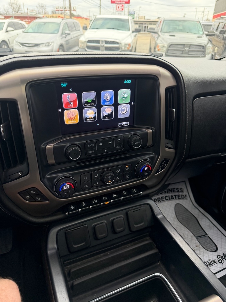 GMC Sierra 1500 Denali Crew Cab Long Box 4WD 2017