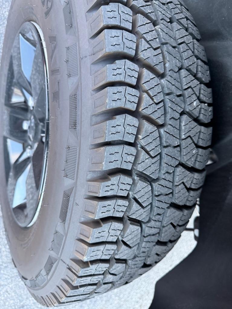 RAM 1500 4WD Quad Cab 140.5" Tradesman 2013
