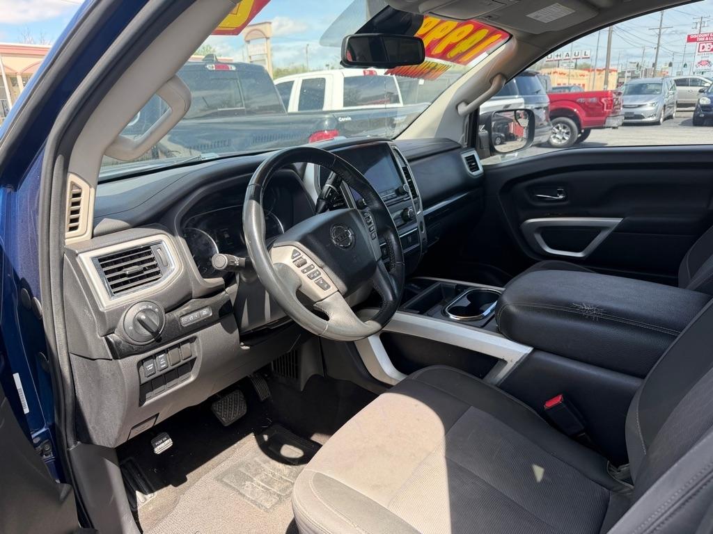 Nissan Titan 4x2 Crew Cab SV 2020