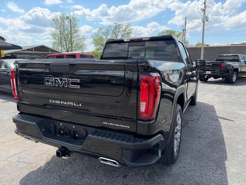 GMC Sierra 1500 4WD Crew Cab 147" Denali 2019