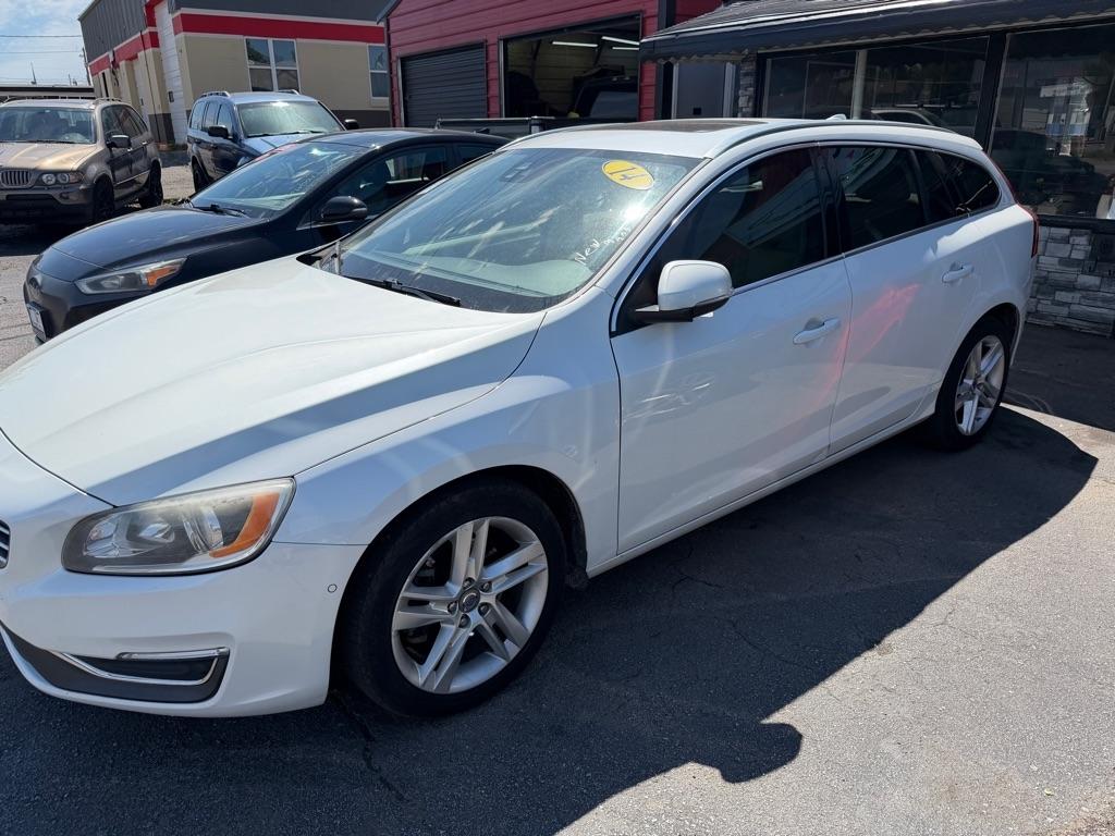 Volvo V60 4dr Wgn T5 Drive-E Premier Plus FWD 2015