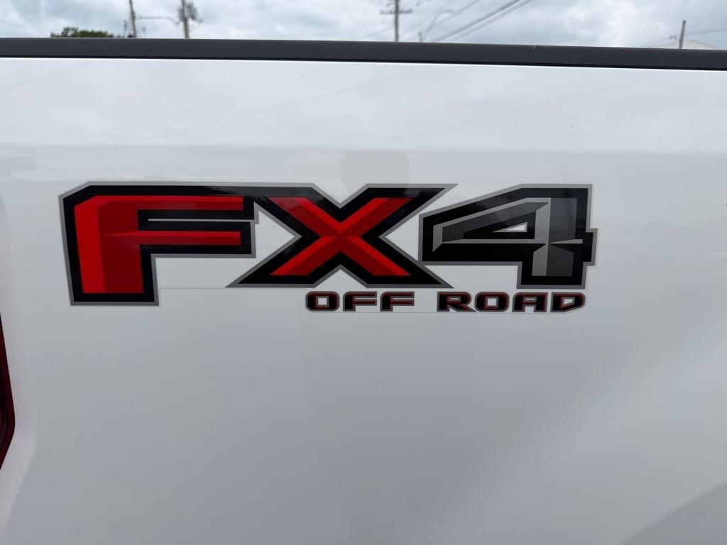Ford Super Duty F-250 SRW King Ranch 4WD Crew Cab 8' Box 2017