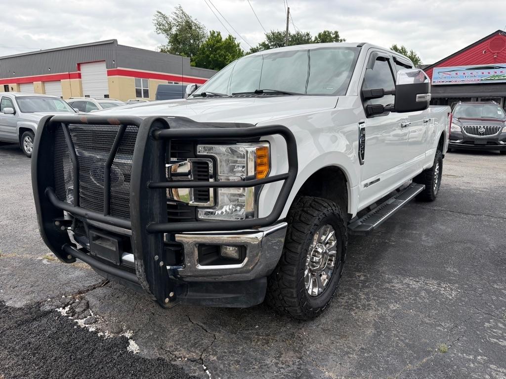 Ford Super Duty F-250 SRW King Ranch 4WD Crew Cab 8' Box 2017
