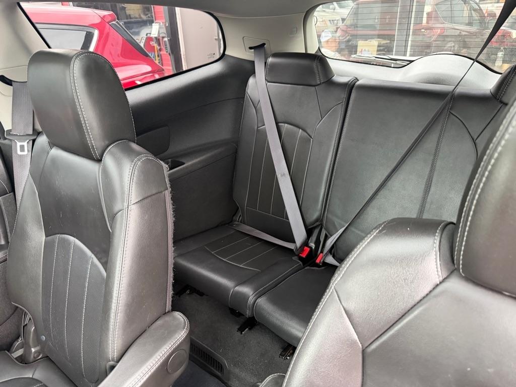 Buick Enclave AWD 4dr Leather 2015