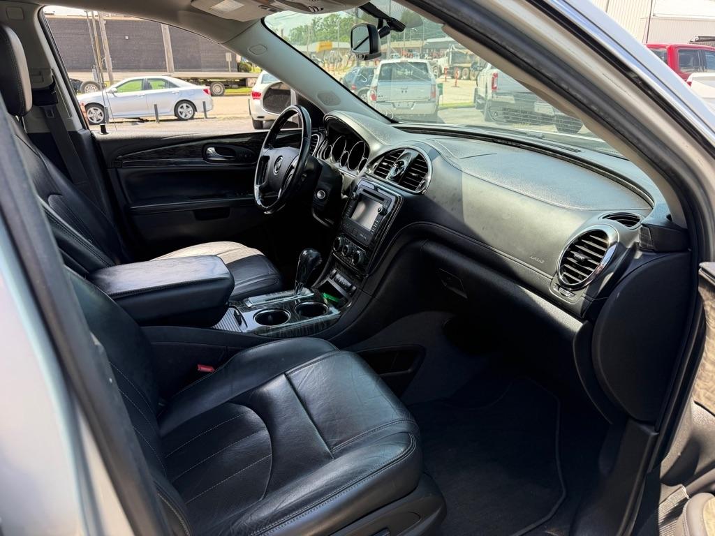 Buick Enclave FWD 4dr Leather 2013