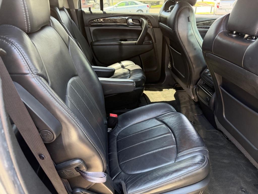 Buick Enclave FWD 4dr Leather 2013