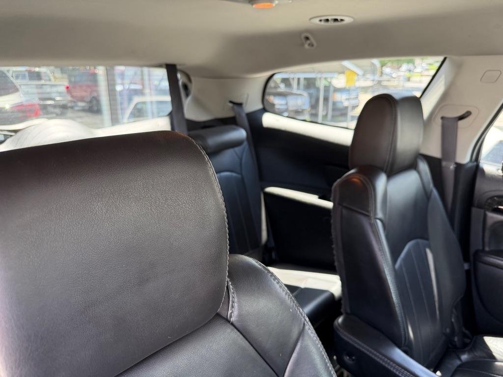 Buick Enclave FWD 4dr Leather 2013