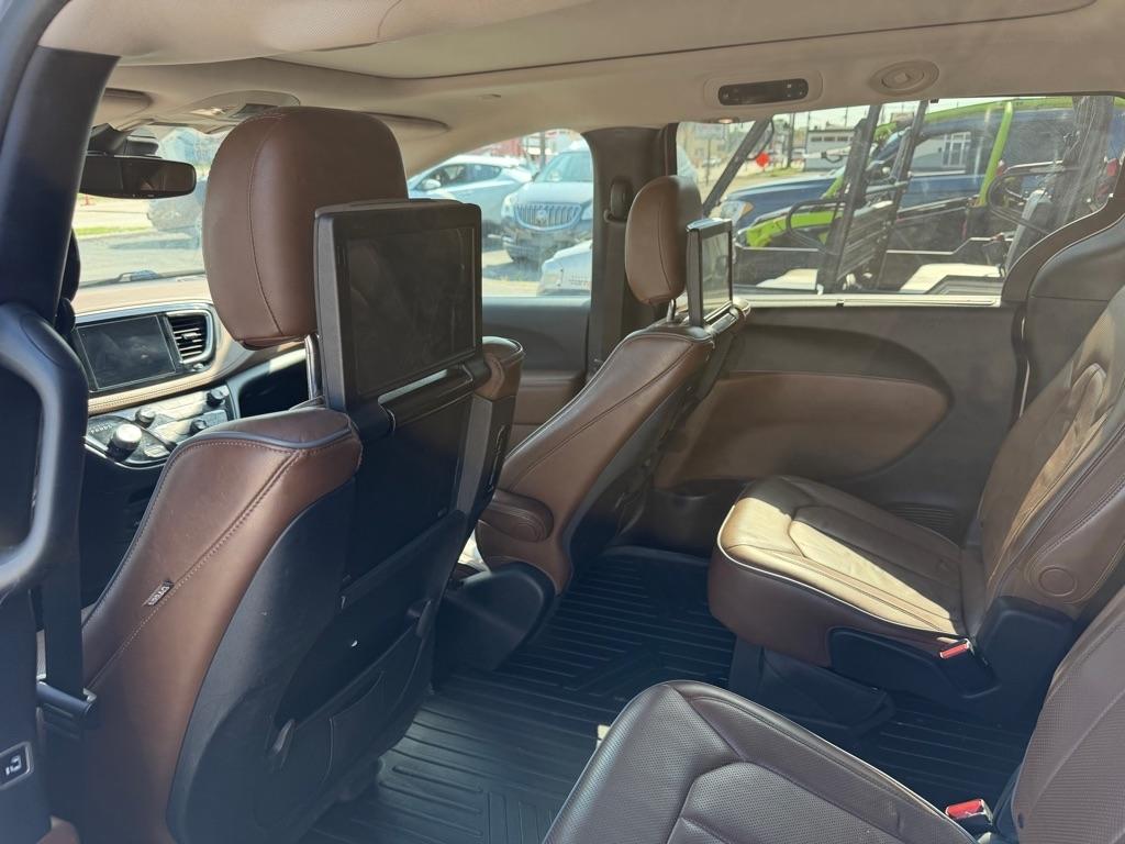 Chrysler Pacifica Limited FWD 2017