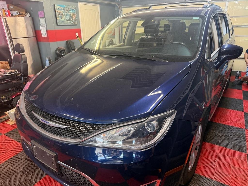 Chrysler Pacifica Touring-L FWD 2017