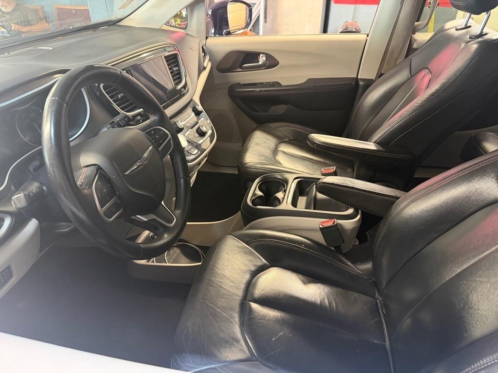 Chrysler Pacifica Touring-L FWD 2017